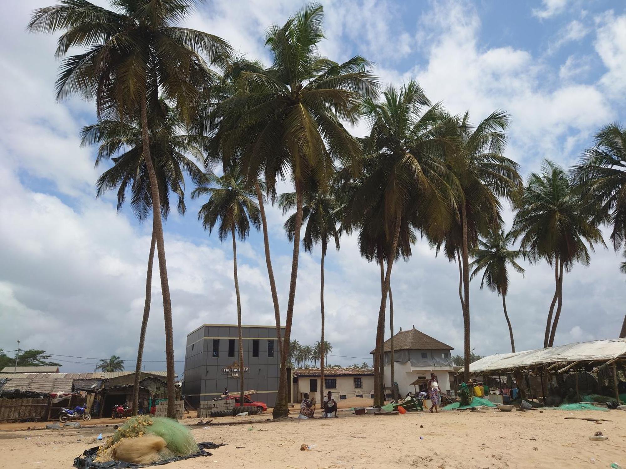Rundbungalow Auf Lionsrest Grand-Bassam Luaran gambar